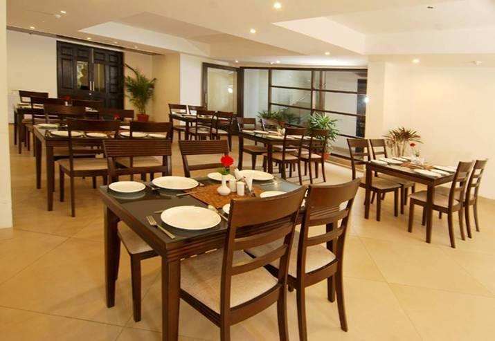 White Lotus Otel Gurgaon Dış mekan fotoğraf